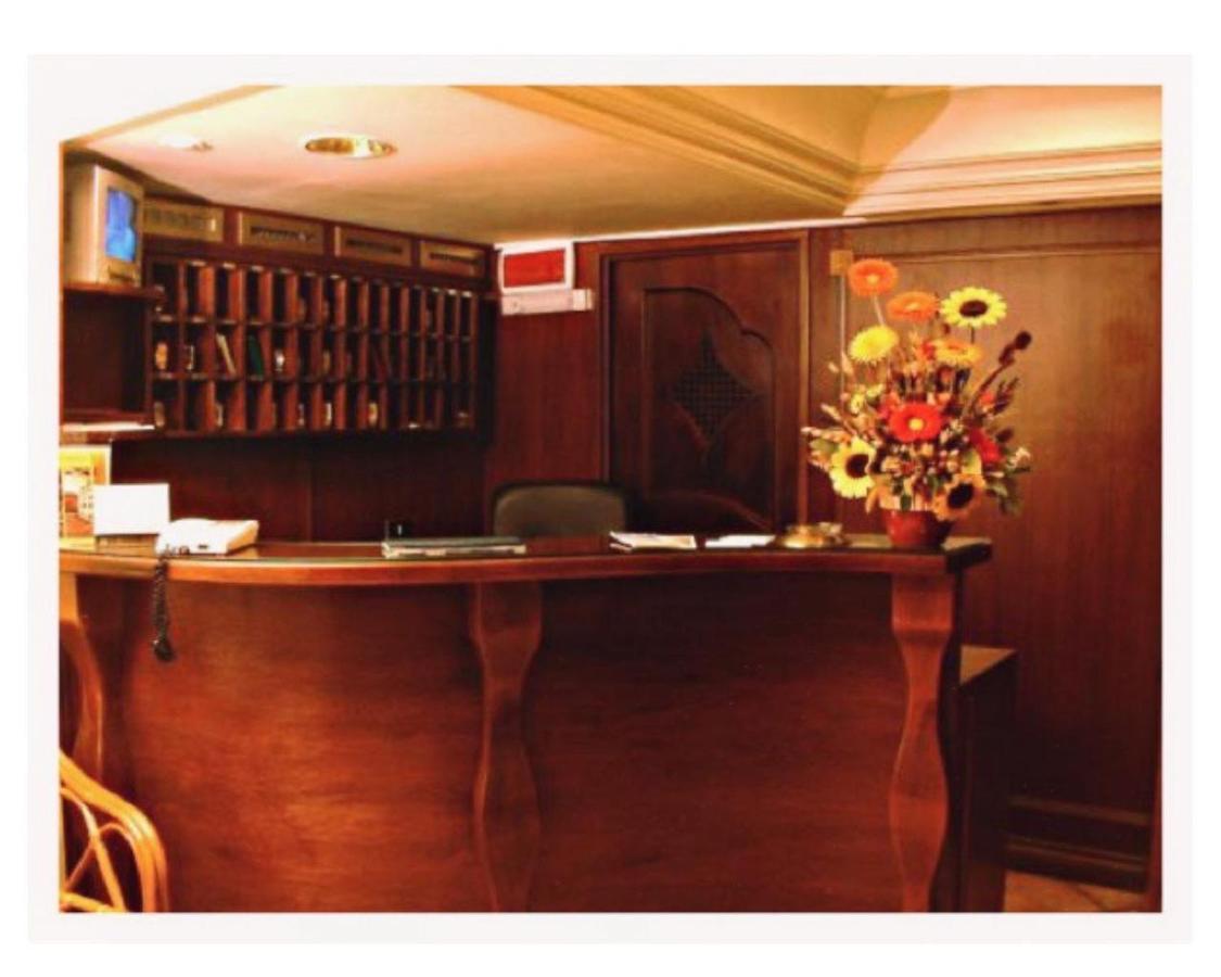 Guiren Dal 1959 Hotel เนเปิลส์ ภายนอก รูปภาพ